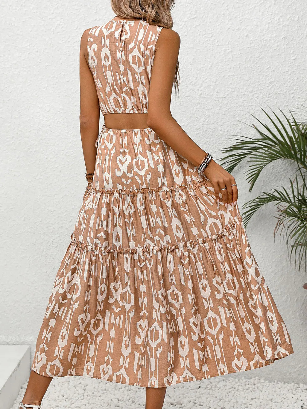 Minimally casual vacation style sleeveless abstract geometric printed dress