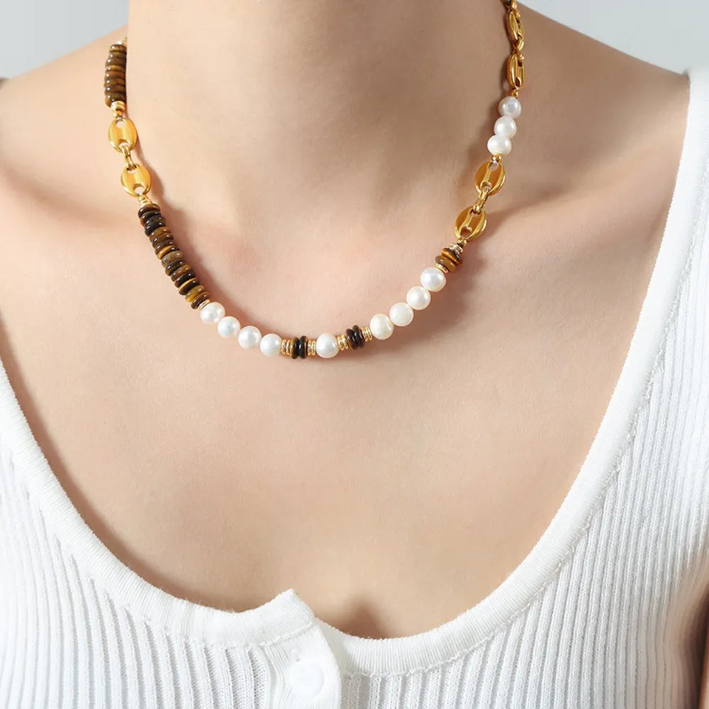Versatile Light Luxury Titanium Steel Necklace