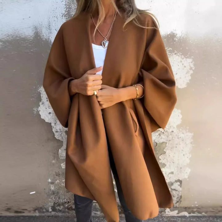 LuxeCloud Wrap – Cozy Elegance for Any Occasion!